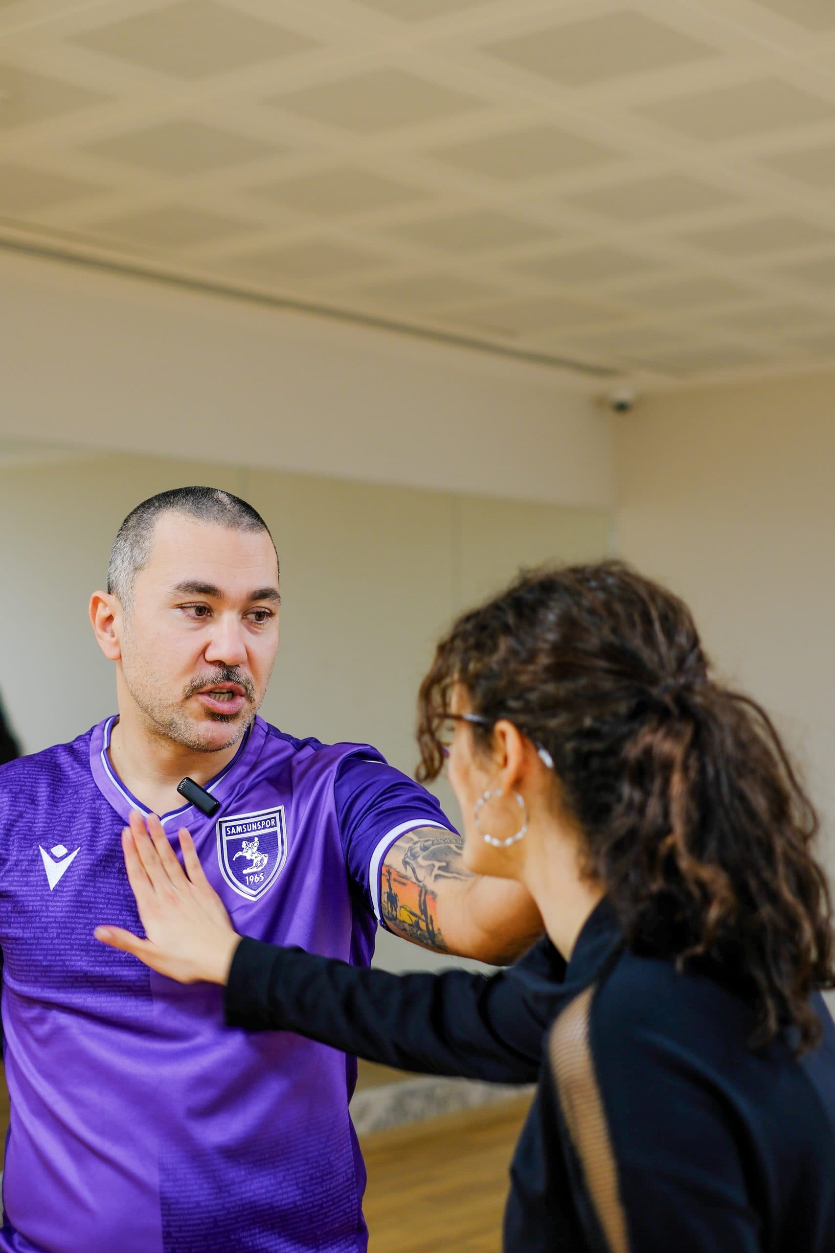 Kadın Wing Tsun Dövüş Sporu Kadın savaşçı ve self defence uzmanı Wing Tsun teknikleri
